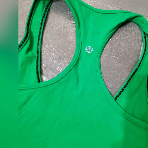 Lululemon Cool Racerback Tank Top. Hip Length. Green Bean. Size 6. - Picture 7 of 8